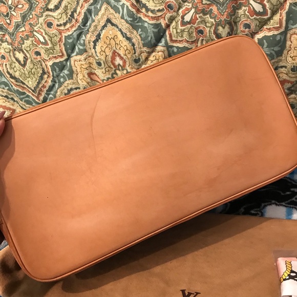 Authentic Louis Vuitton Alma PM Monogram - Picture 6 of 8